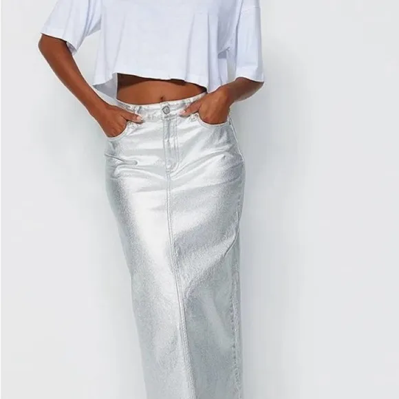 7 for all mankind metallic faux leather midi skirt