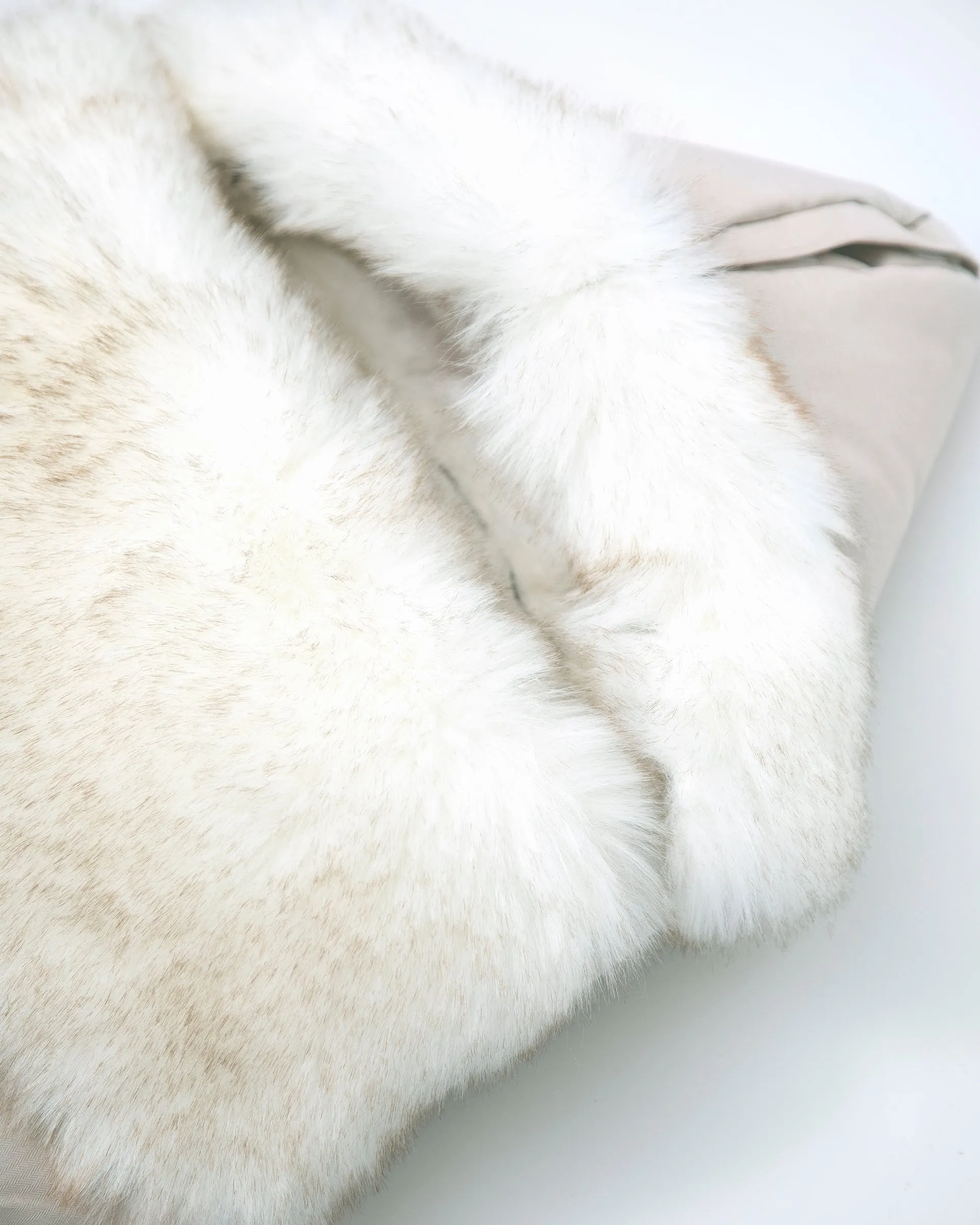 7AM Enfant PlushPOD - Tundra