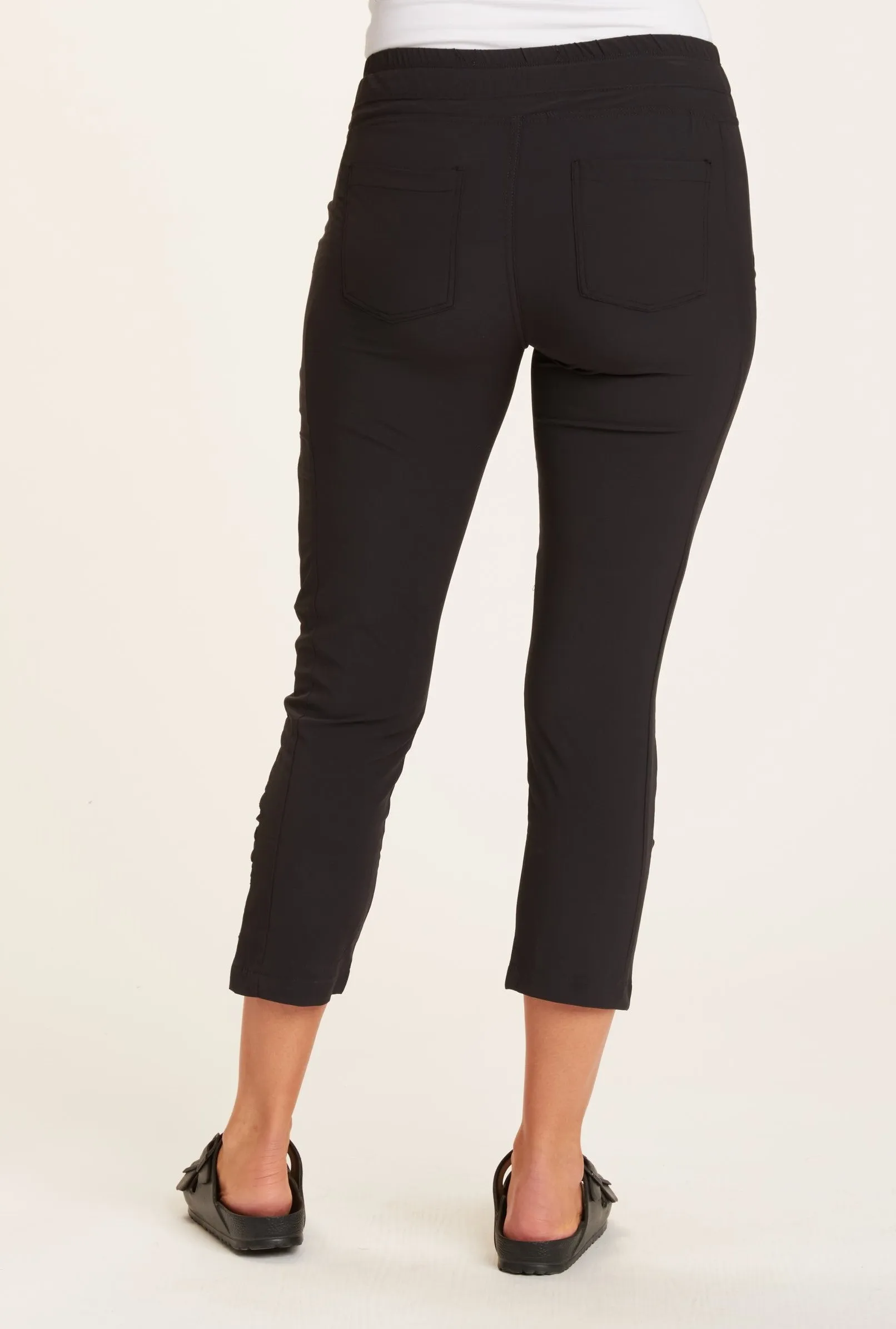 Aksana "Nylon Like" Legging