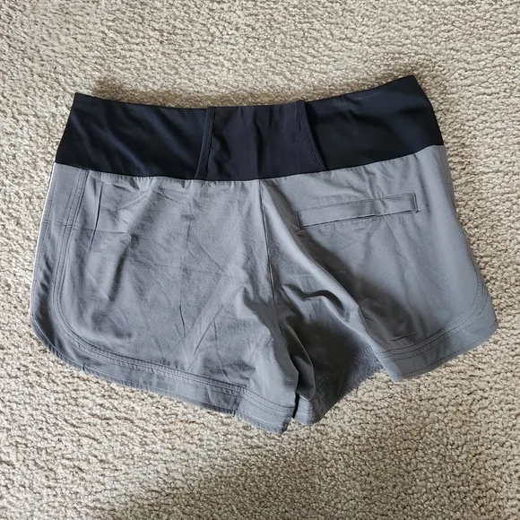 Athleta Ascender Short
