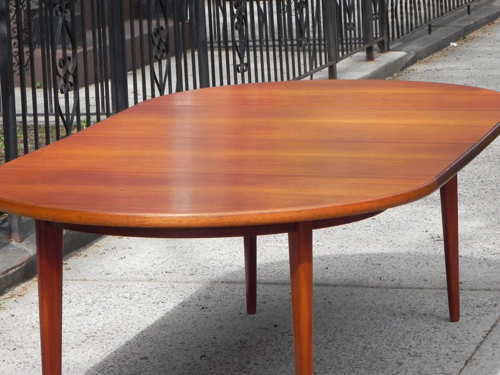 DANISH MODERN TEAK DINING SET, 100% RESTORED, 2 LEAVES & 4 REUPHOLSTERED CHAIRS