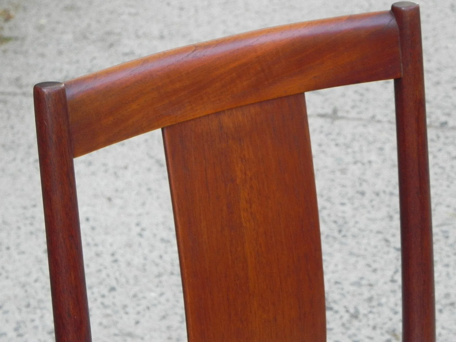 DANISH MODERN TEAK DINING SET, 100% RESTORED, 2 LEAVES & 4 REUPHOLSTERED CHAIRS