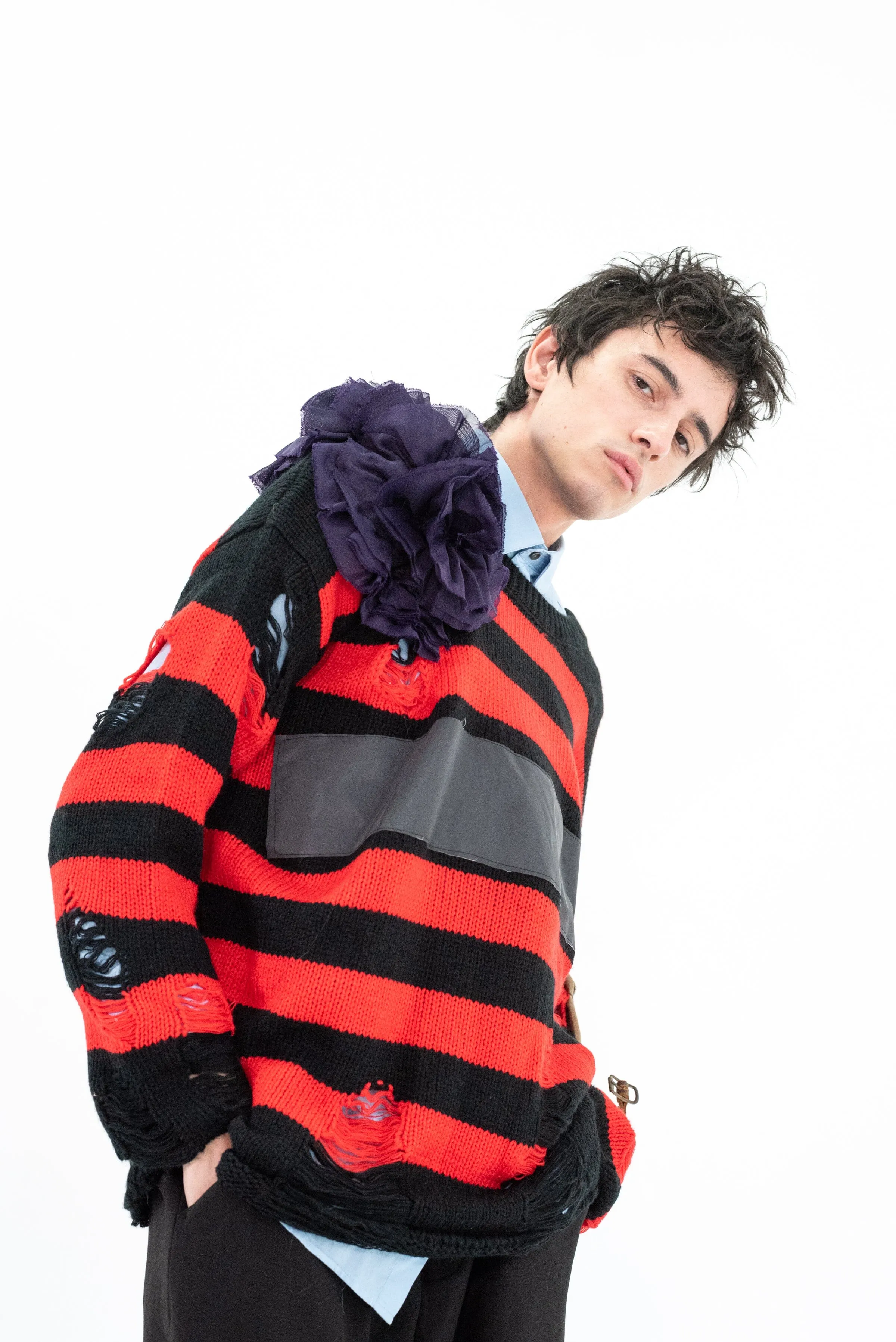 DEBRIS SWEATER