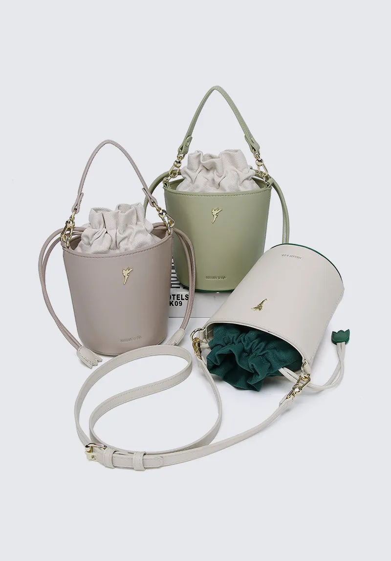 Disney Tinkerbell Dare to Believe Bucket Bag (Green)
