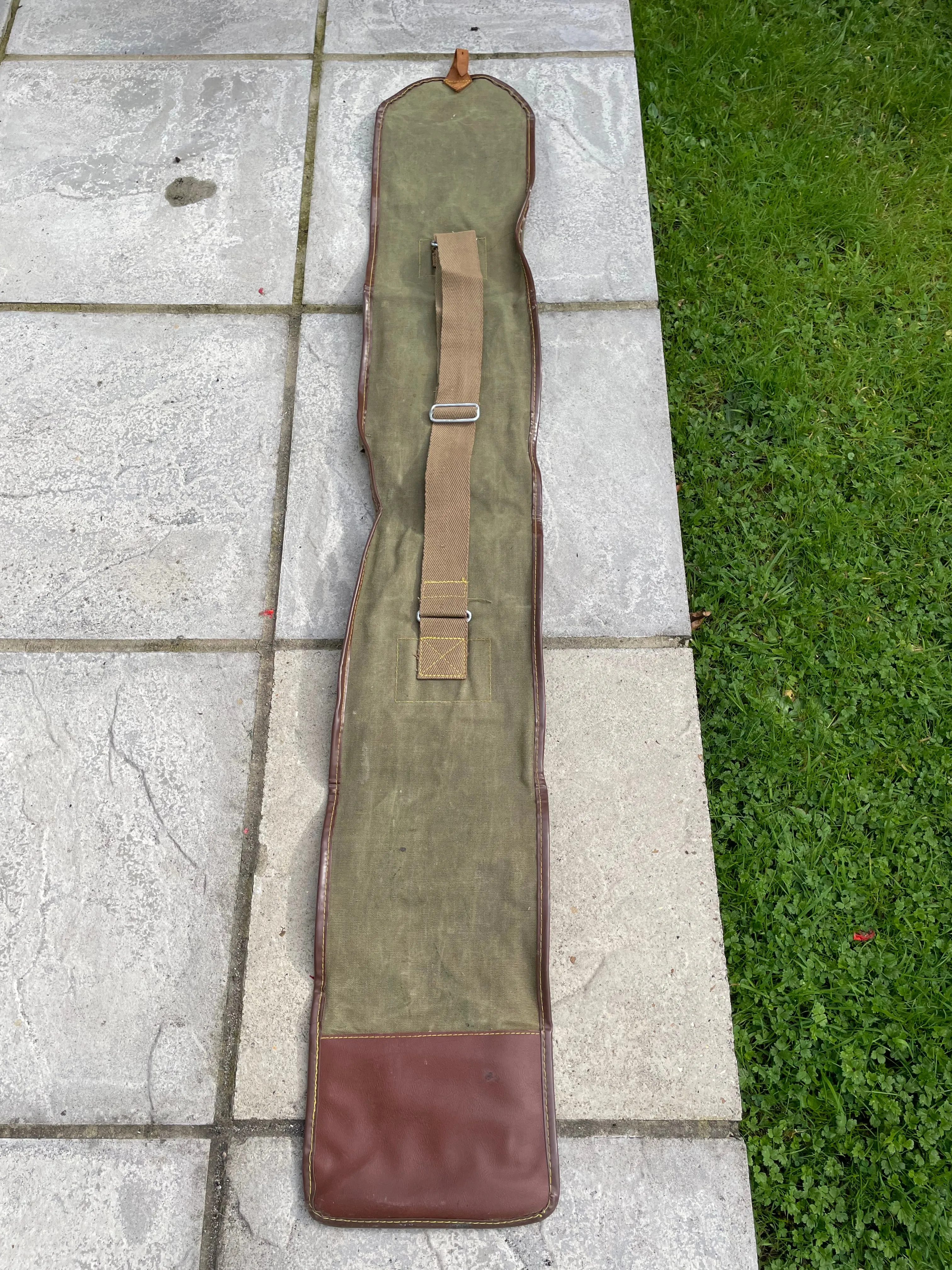Efgeeco Vintage Canvas Fishing Rod Quiver Style Hold-All. 1960-70s.