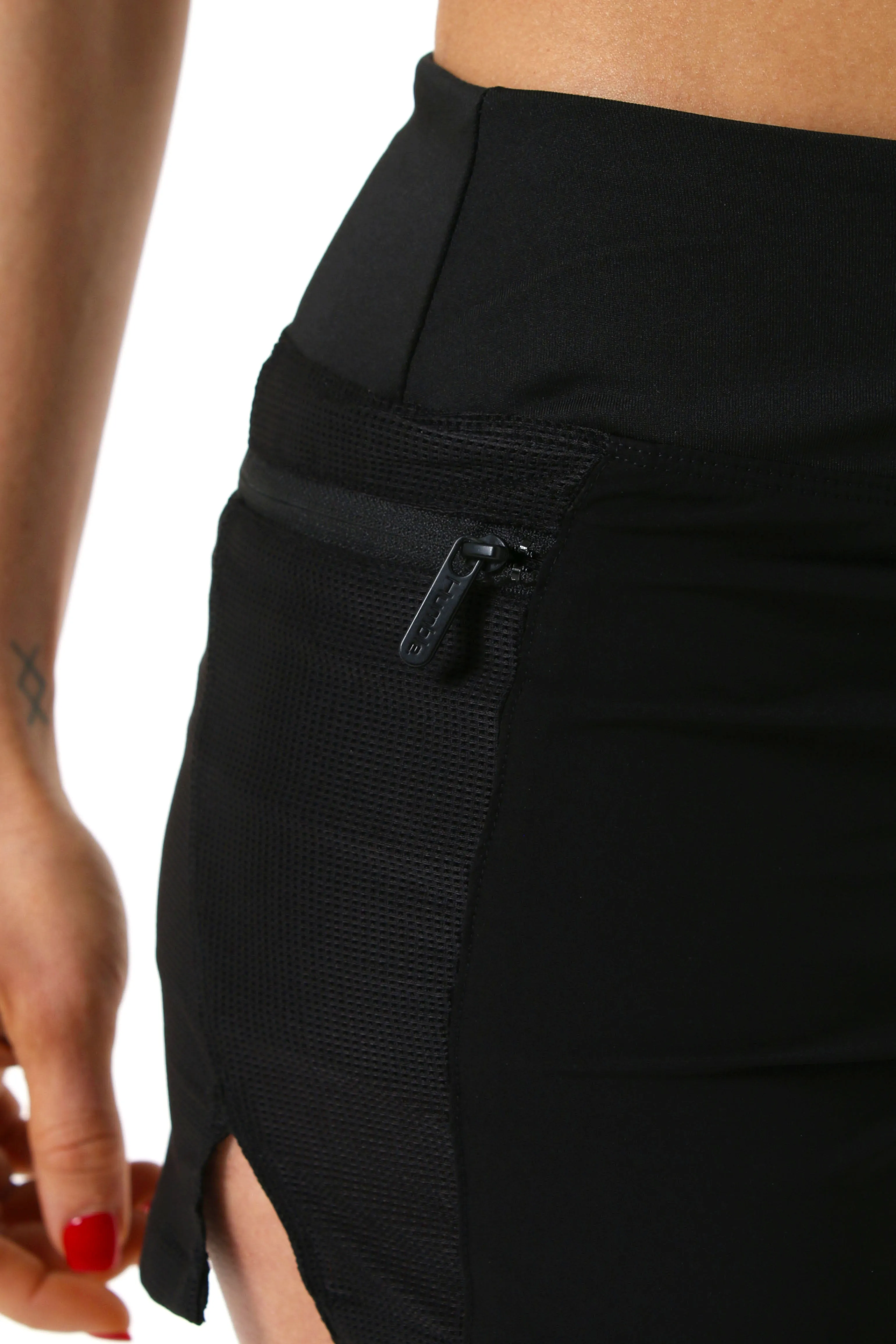 Flow Shorts - Black