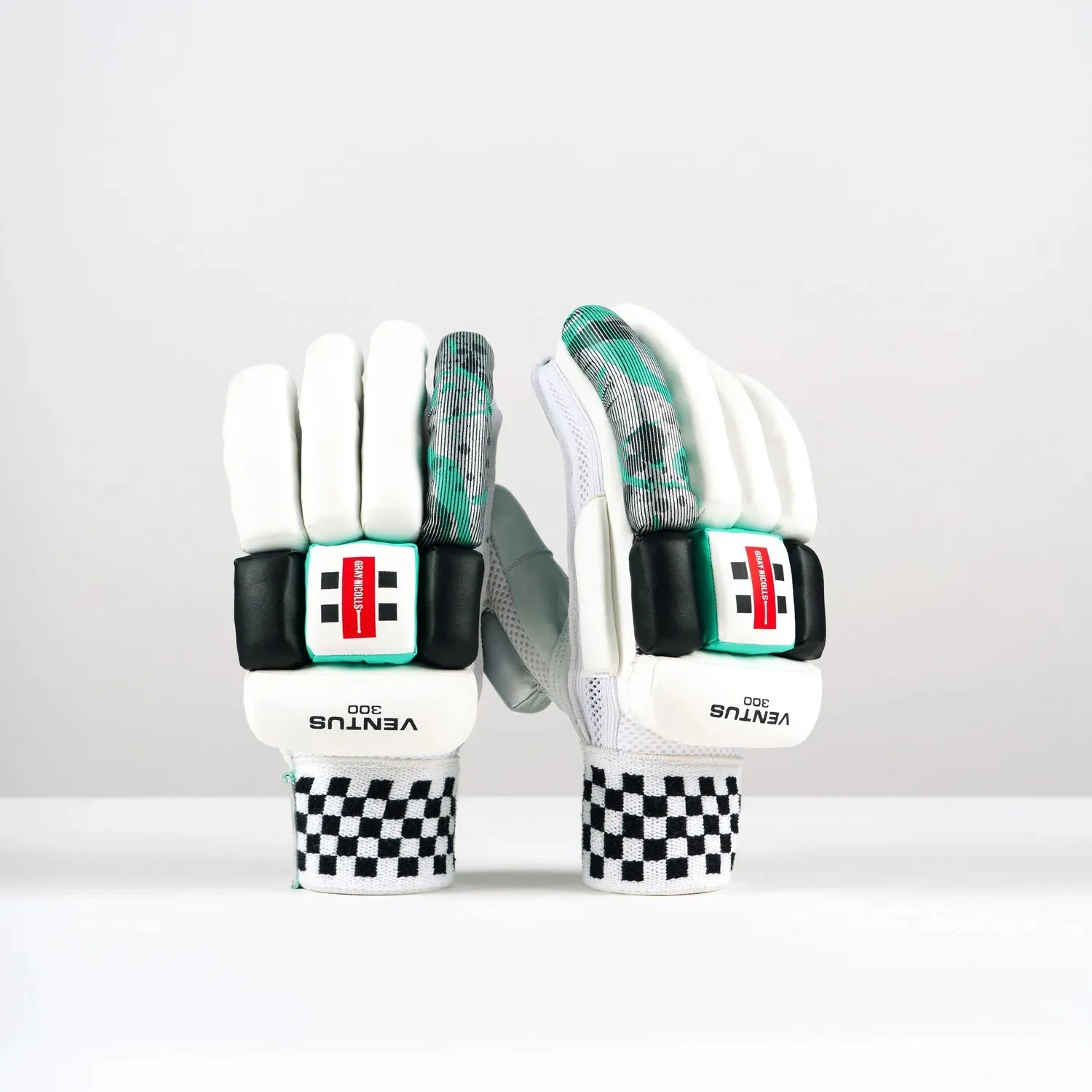 Gray Nicolls Ventus 1.0 300 LH Junior Batting Gloves