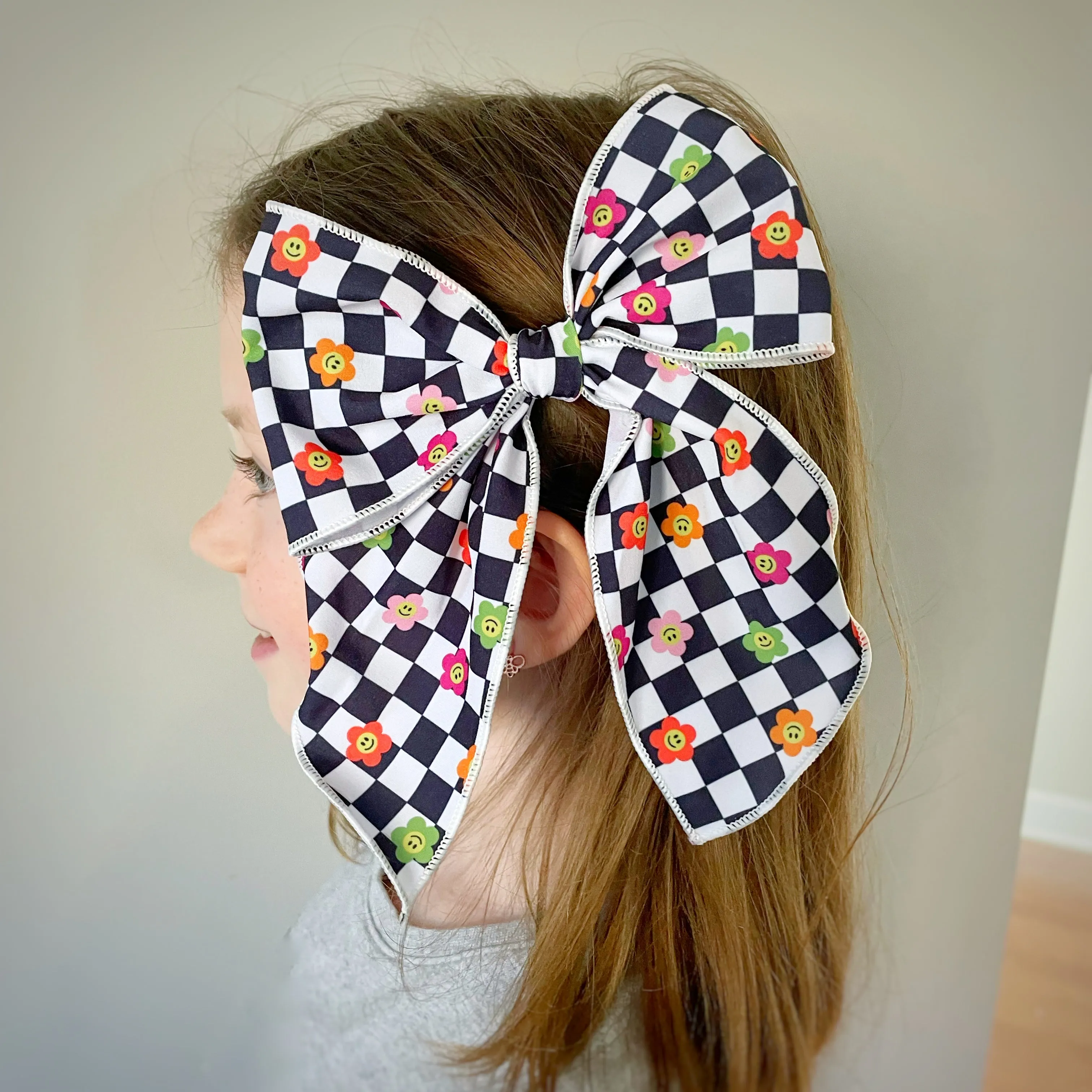 Happy Checkerboard Daisies Bow Strip and Scrunchie Collection