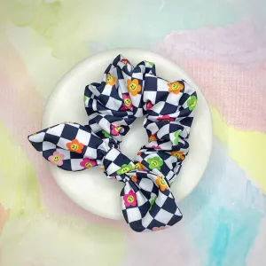 Happy Checkerboard Daisies Bow Strip and Scrunchie Collection