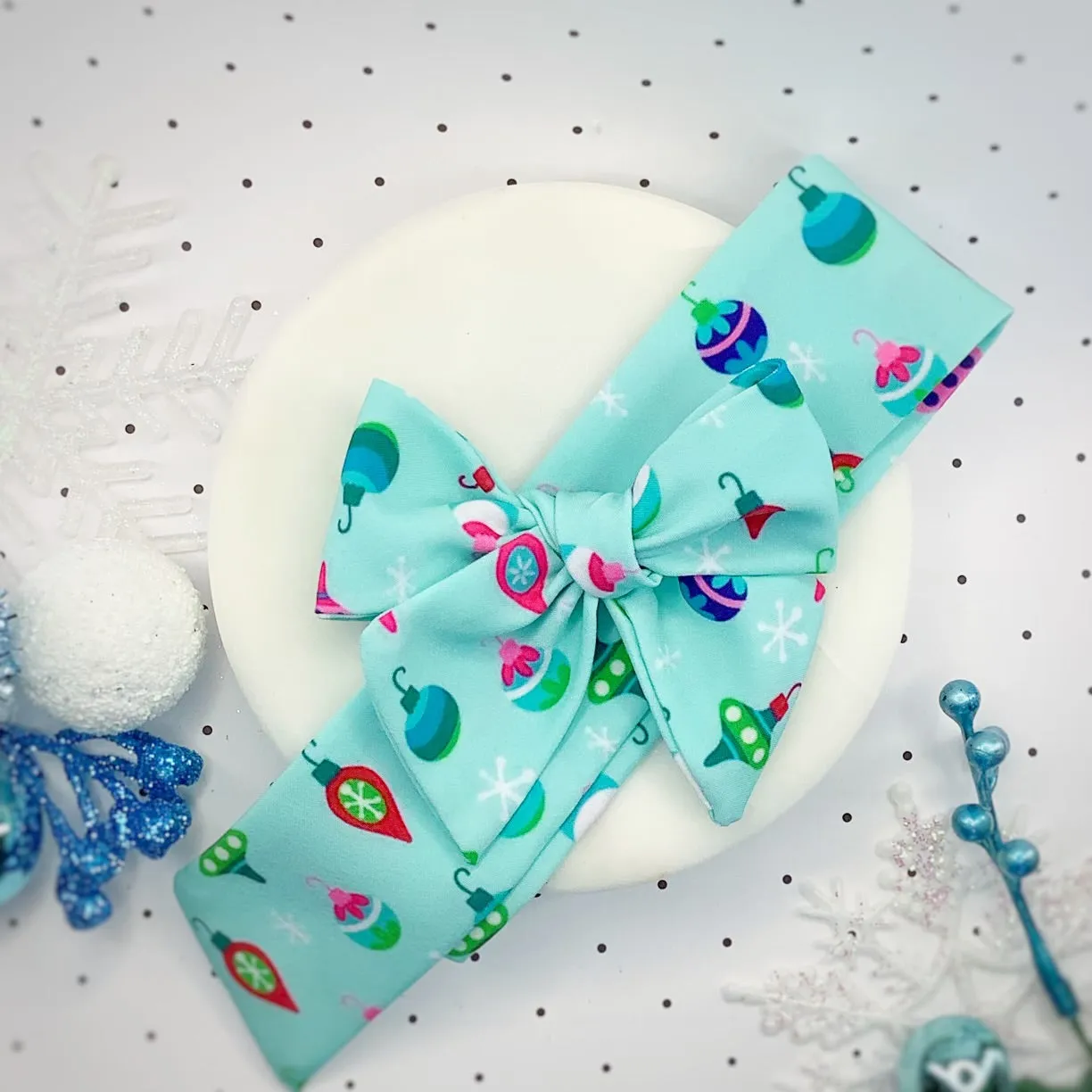 Hooked on Christmas Bow Strip and Scrunchie Collection