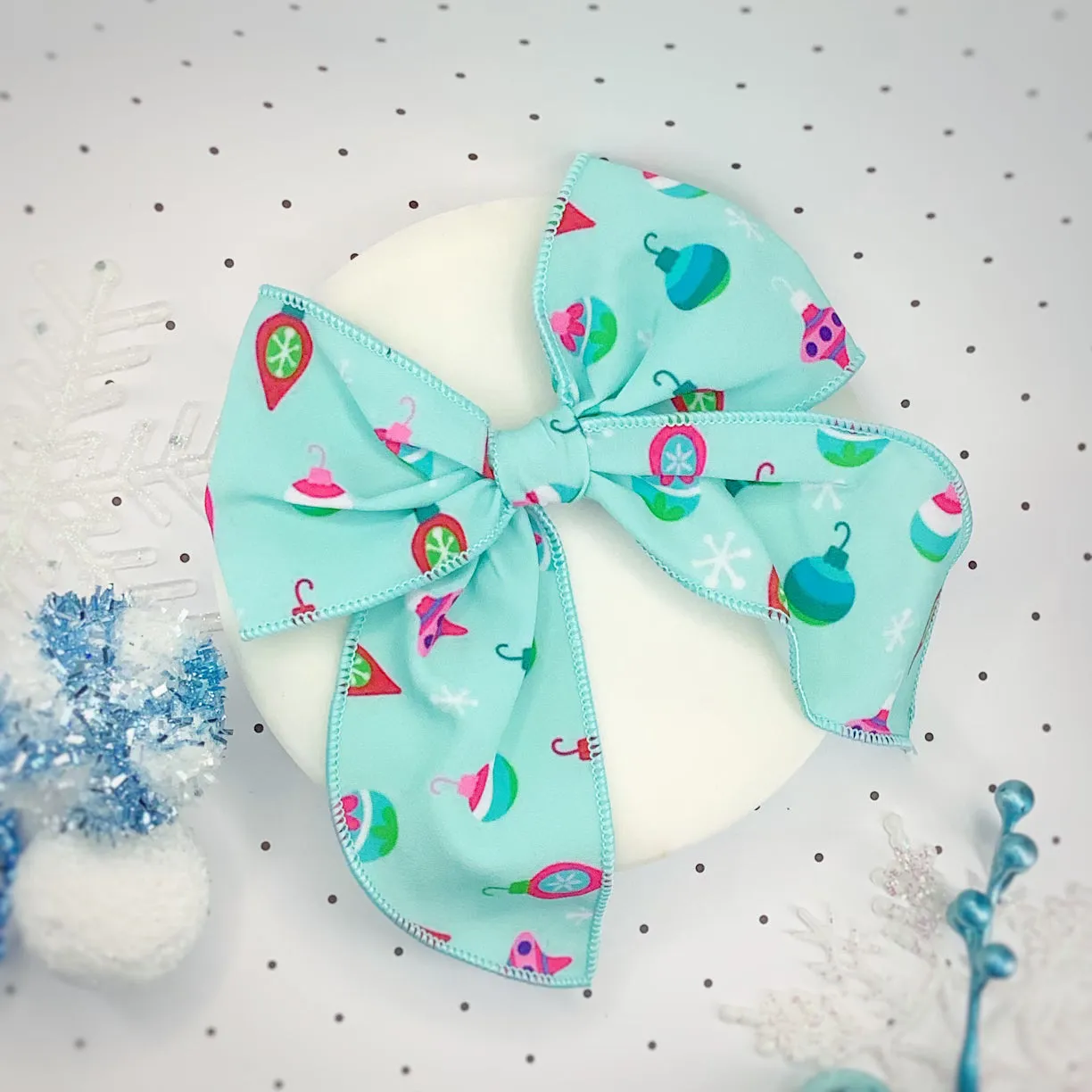Hooked on Christmas Bow Strip and Scrunchie Collection
