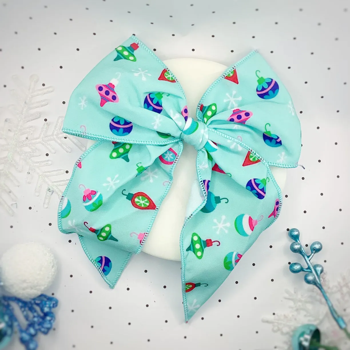 Hooked on Christmas Bow Strip and Scrunchie Collection
