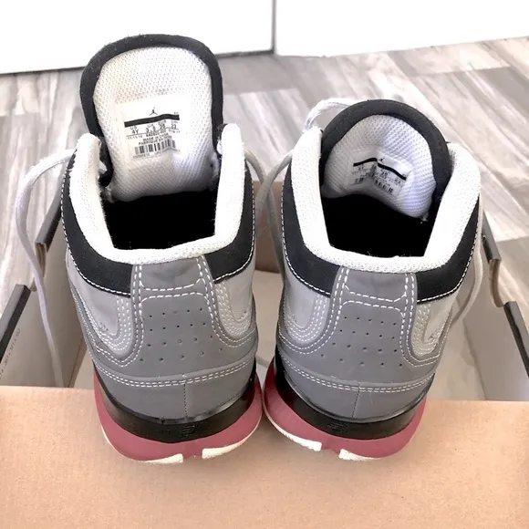 🏀Jordan Team ISO Low STEALTH/VRSTY RD-LT GRPHT-BLCK Hi-Top Sneakers Size: 4Y 👟