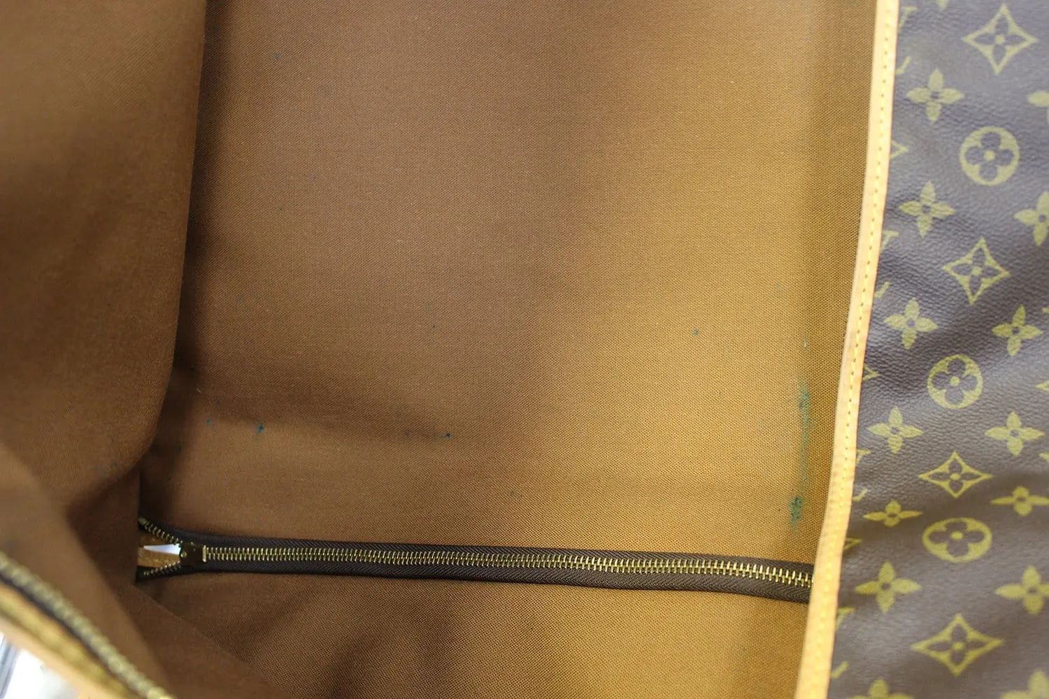 LOUIS VUITTON Monogram Canvas Brown Garment Cover