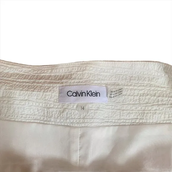NWT -Calvin Klein Paperbag Waist Short (Si…