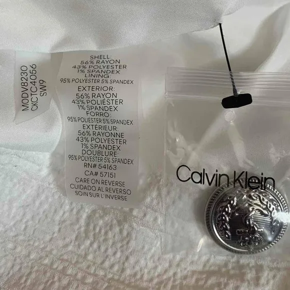 NWT -Calvin Klein Paperbag Waist Short (Si…