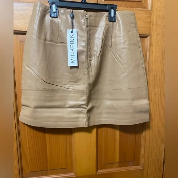 NWT MINKPINK Valet Mini Skirt