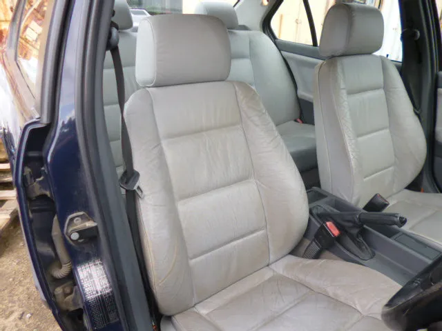 S2681 3' E36 Sedan 318i M43 AUTO 1998/03