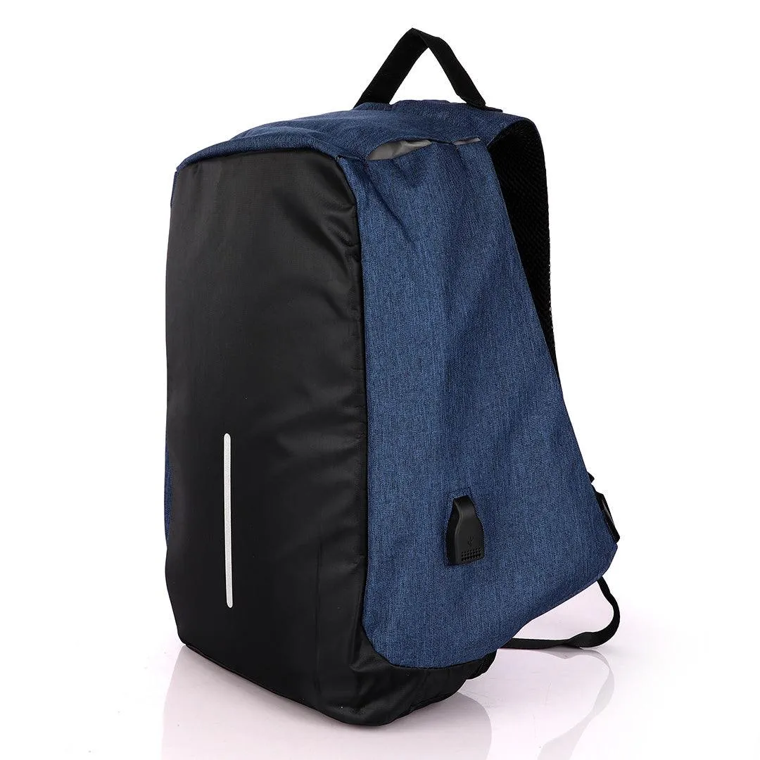 Smart portable Travel Backpack with USB port - Blue