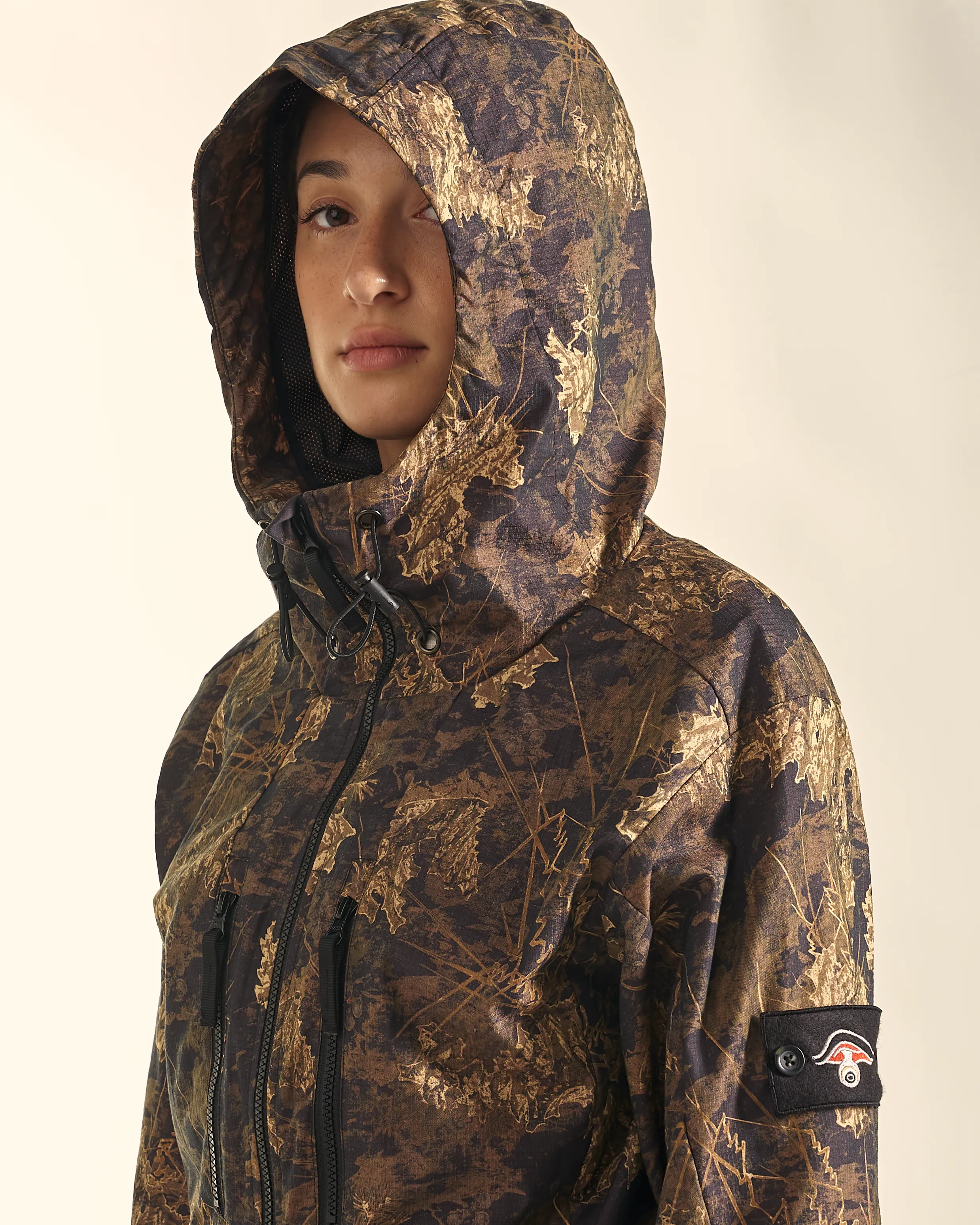 [UNISEX] BANGXGANJI X LOCO MOSQUITO ZIP-UP JACKET (BROWN)