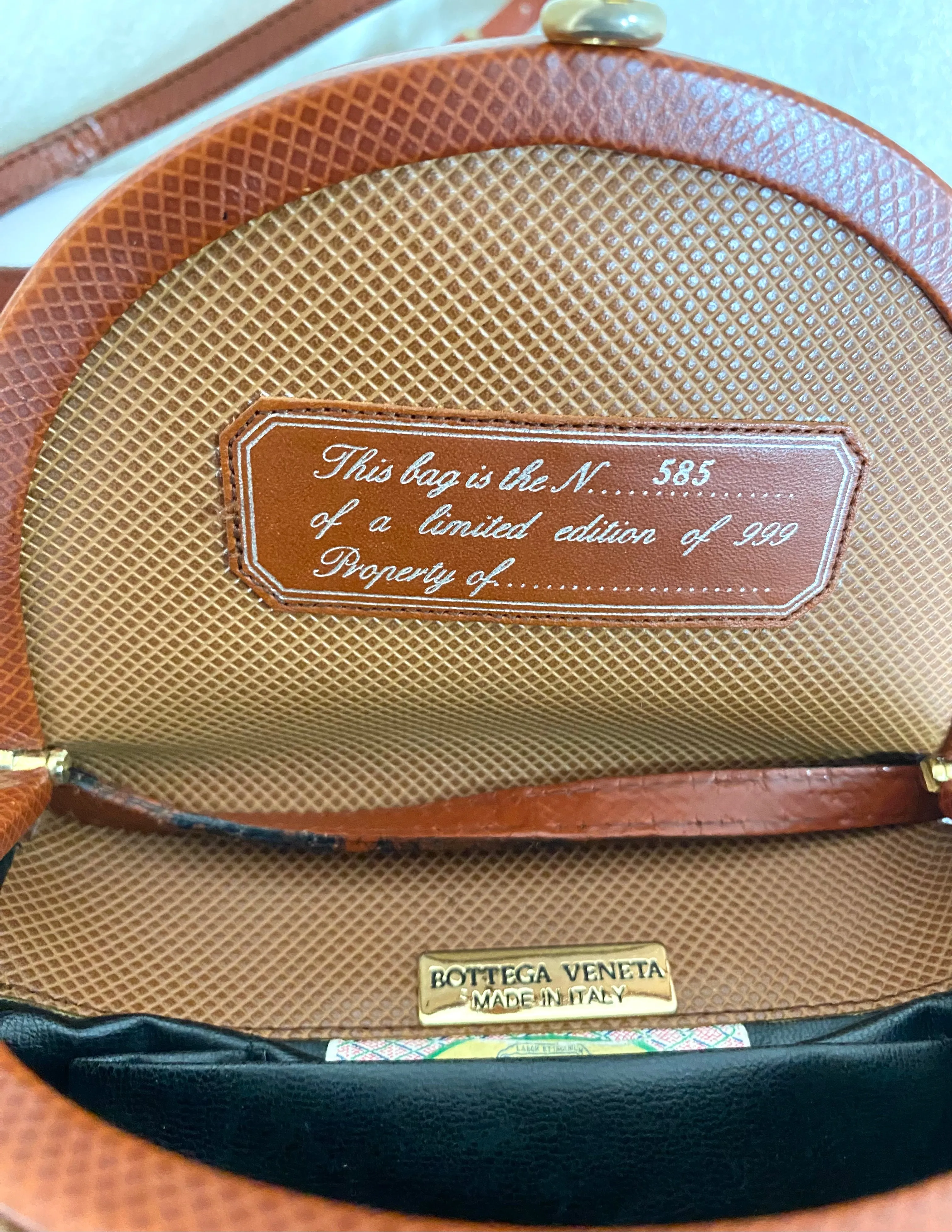Vintage Bottega Veneta brown and khaki fisherman style shoulder bag with gold embroidery and red motif. No 585 of limited edition. 050409ya